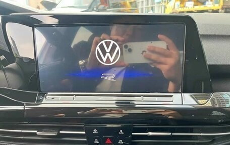 Volkswagen Golf VIII, 2022 год, 1 530 000 рублей, 12 фотография