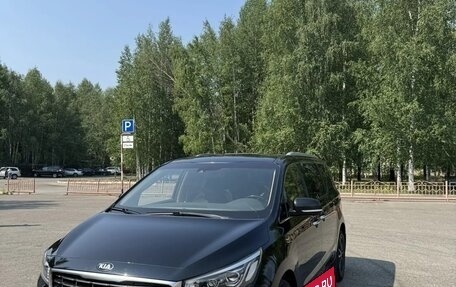 KIA Carnival III, 2019 год, 2 590 000 рублей, 1 фотография