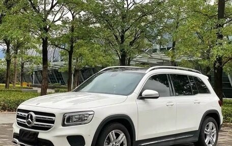 Mercedes-Benz GLB, 2020 год, 2 256 000 рублей, 1 фотография