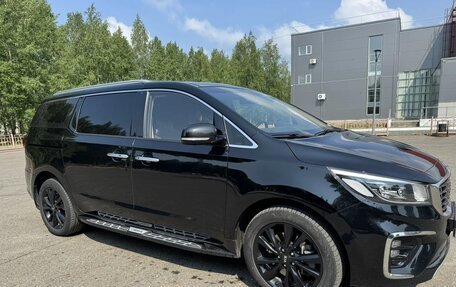 KIA Carnival III, 2019 год, 2 590 000 рублей, 7 фотография