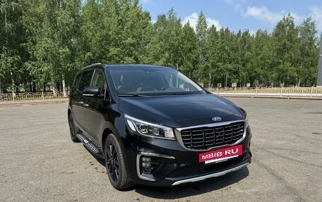 KIA Carnival III, 2019 год, 2 590 000 рублей, 2 фотография