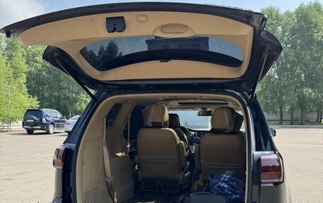 KIA Carnival III, 2019 год, 2 590 000 рублей, 10 фотография