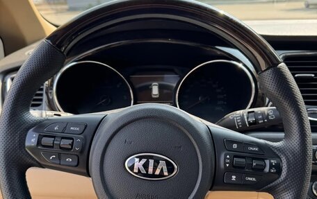 KIA Carnival III, 2019 год, 2 590 000 рублей, 15 фотография
