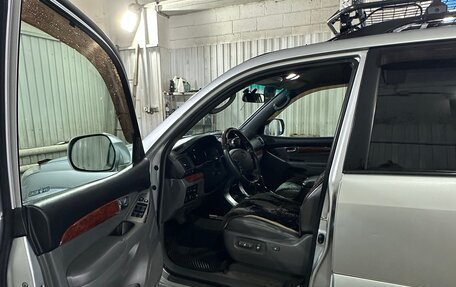 Toyota Land Cruiser Prado 120 рестайлинг, 2006 год, 2 500 000 рублей, 7 фотография