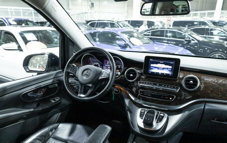 Mercedes-Benz V-Класс, 2016 год, 4 199 999 рублей, 16 фотография