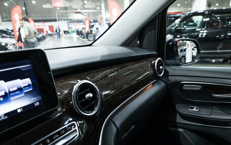 Mercedes-Benz V-Класс, 2016 год, 4 199 999 рублей, 22 фотография