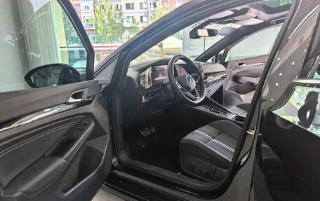 Volkswagen Golf VIII, 2023 год, 1 965 000 рублей, 8 фотография