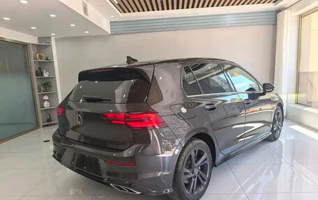 Volkswagen Golf VIII, 2023 год, 1 965 000 рублей, 6 фотография