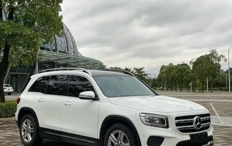 Mercedes-Benz GLB, 2020 год, 2 256 000 рублей, 3 фотография