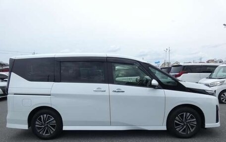 Nissan Serena, 2023 год, 2 270 300 рублей, 4 фотография
