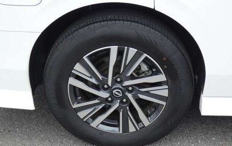 Nissan Serena, 2023 год, 2 270 300 рублей, 14 фотография