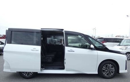 Nissan Serena, 2023 год, 2 270 300 рублей, 13 фотография