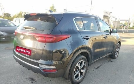 KIA Sportage IV рестайлинг, 2021 год, 1 999 000 рублей, 5 фотография