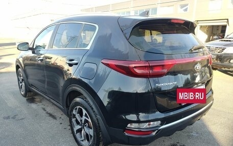 KIA Sportage IV рестайлинг, 2021 год, 1 999 000 рублей, 7 фотография