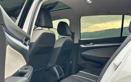 Volkswagen Golf VIII, 2023 год, 1 750 000 рублей, 9 фотография