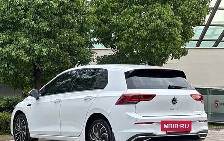 Volkswagen Golf VIII, 2023 год, 1 750 000 рублей, 6 фотография