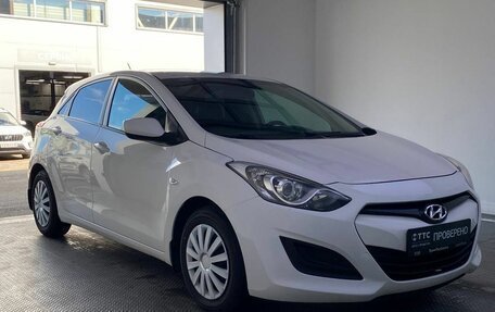 Hyundai i30 II рестайлинг, 2014 год, 999 000 рублей, 3 фотография
