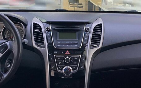 Hyundai i30 II рестайлинг, 2014 год, 999 000 рублей, 18 фотография