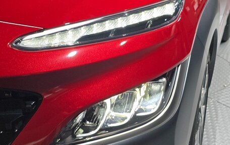 Hyundai Kona I, 2022 год, 1 940 000 рублей, 8 фотография