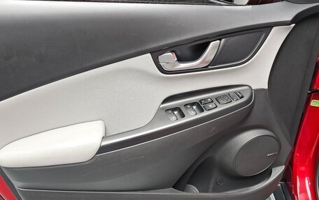 Hyundai Kona I, 2022 год, 1 940 000 рублей, 14 фотография