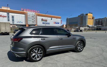 Volkswagen Touareg III, 2022 год, 7 500 000 рублей, 3 фотография