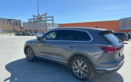 Volkswagen Touareg III, 2022 год, 7 500 000 рублей, 4 фотография