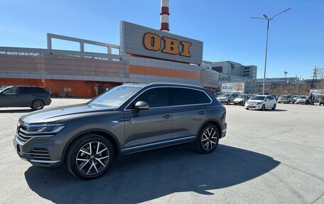 Volkswagen Touareg III, 2022 год, 7 500 000 рублей, 6 фотография
