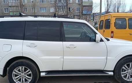 Mitsubishi Pajero IV, 2012 год, 1 990 000 рублей, 4 фотография