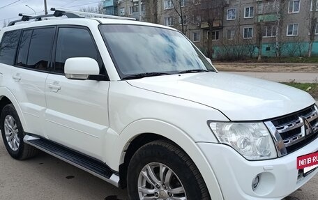 Mitsubishi Pajero IV, 2012 год, 1 990 000 рублей, 3 фотография