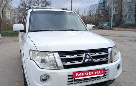 Mitsubishi Pajero IV, 2012 год, 1 990 000 рублей, 2 фотография