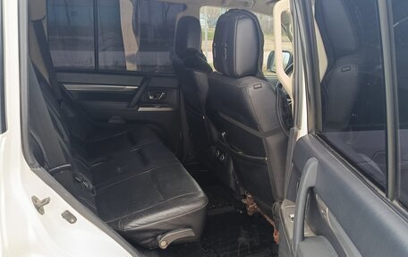 Mitsubishi Pajero IV, 2012 год, 1 990 000 рублей, 15 фотография