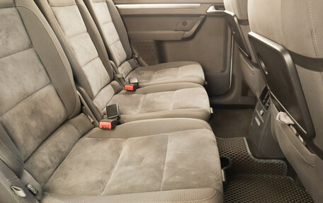 Volkswagen Touran III, 2011 год, 1 199 000 рублей, 19 фотография