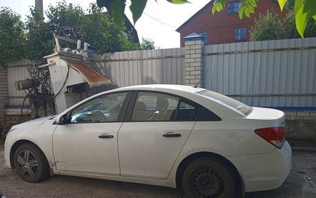 Chevrolet Cruze II, 2014 год, 680 000 рублей, 2 фотография