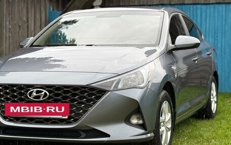 Hyundai Solaris II рестайлинг, 2021 год, 1 599 999 рублей, 4 фотография