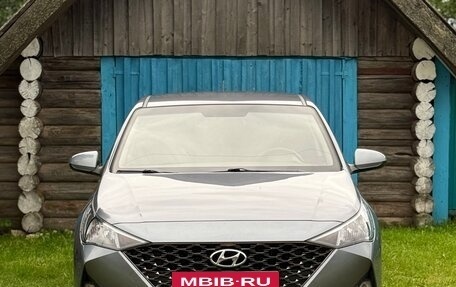Hyundai Solaris II рестайлинг, 2021 год, 1 599 999 рублей, 3 фотография