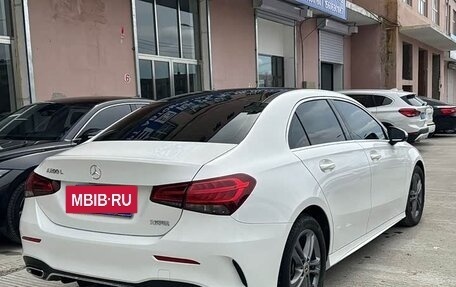 Mercedes-Benz A-Класс, 2022 год, 1 800 000 рублей, 4 фотография
