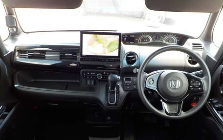 Honda N-BOX II, 2022 год, 820 000 рублей, 7 фотография