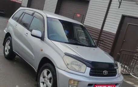 Toyota RAV4, 2000 год, 590 000 рублей, 3 фотография