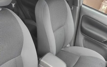Toyota RAV4, 2000 год, 590 000 рублей, 10 фотография