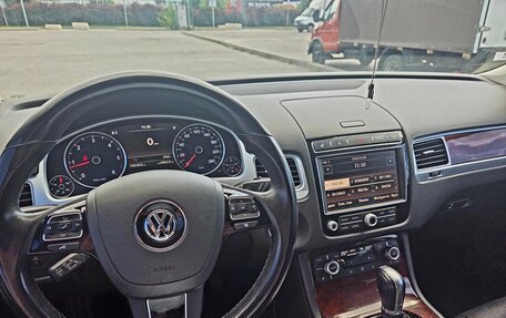 Volkswagen Touareg III, 2015 год, 3 150 000 рублей, 10 фотография