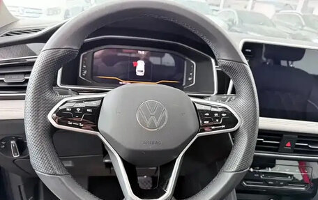 Volkswagen Tiguan II, 2023 год, 2 450 000 рублей, 11 фотография