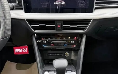 Volkswagen Tiguan II, 2023 год, 2 450 000 рублей, 13 фотография