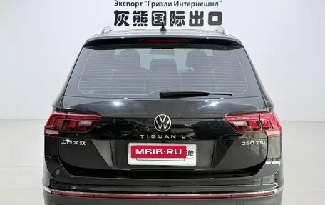 Volkswagen Tiguan II, 2023 год, 2 450 000 рублей, 5 фотография