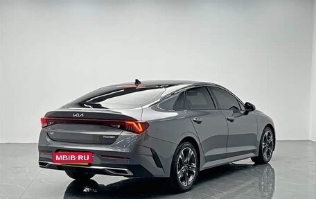 KIA K5, 2022 год, 2 300 000 рублей, 6 фотография