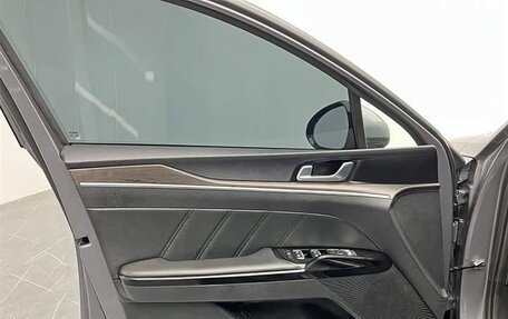 KIA K5, 2022 год, 2 300 000 рублей, 12 фотография
