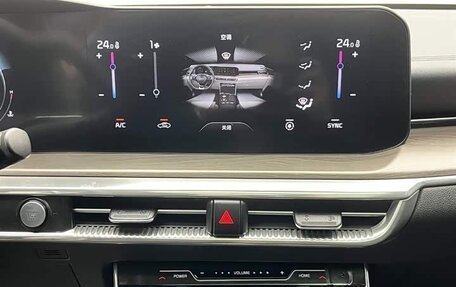 KIA K5, 2022 год, 2 300 000 рублей, 20 фотография