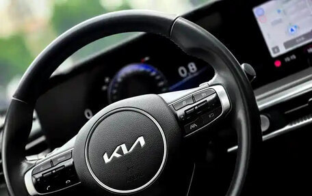 KIA K5, 2022 год, 2 290 000 рублей, 12 фотография