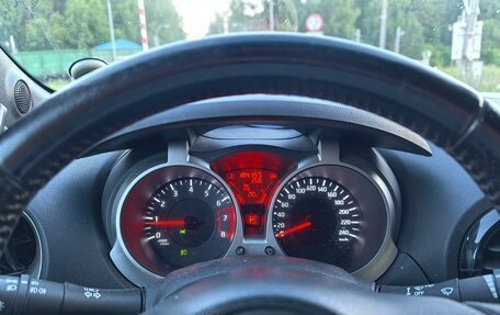 Nissan Juke II, 2011 год, 850 000 рублей, 13 фотография