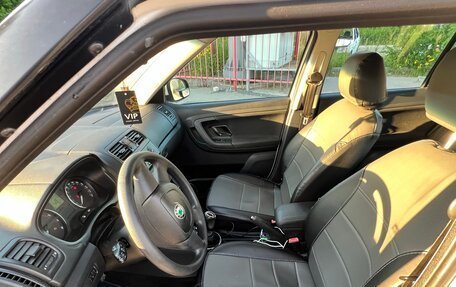 Skoda Fabia II, 2010 год, 410 000 рублей, 6 фотография