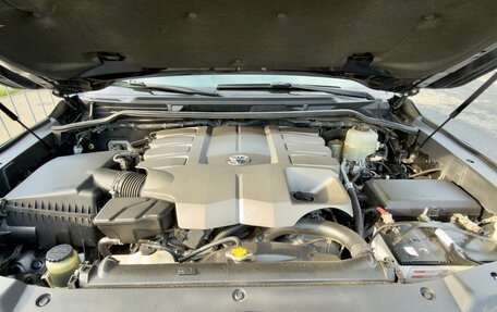Toyota Land Cruiser 200, 2015 год, 5 500 000 рублей, 7 фотография